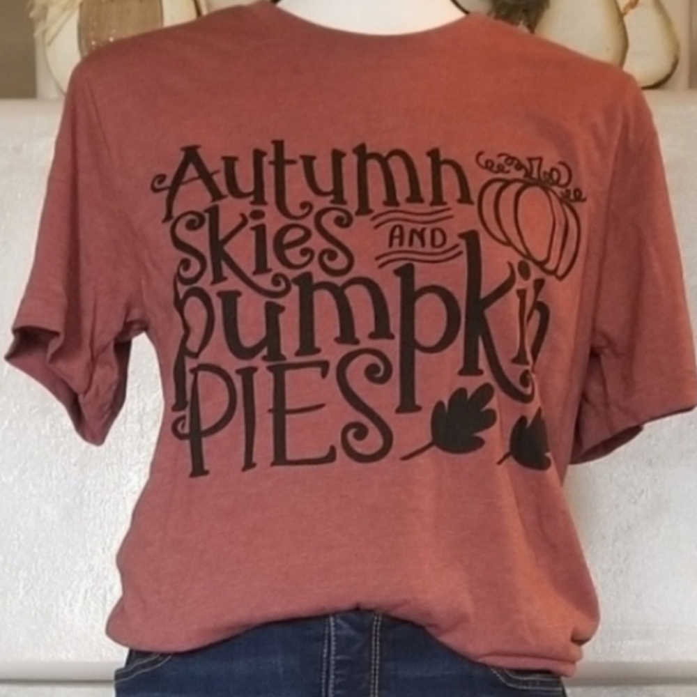 *MEDIUM ONLY* Fall graphic tee NWT - Picture 5 of 5